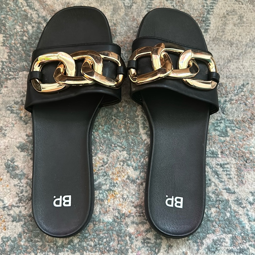 NWT black and gold lightweight sandals from Nordstrom